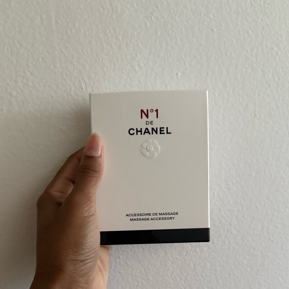 Chanel face message - Picture 2 of 4